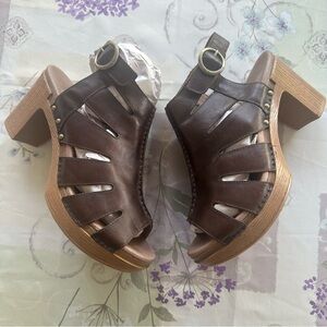DANSKO Demetra Heeled Open Toe Leather Sandal  Sz 40 Brown Western City Chic